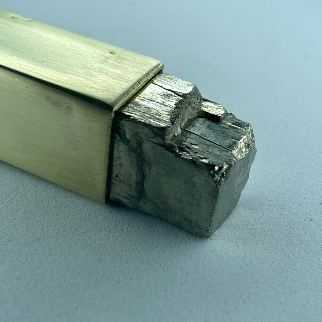 BRUTALIST PENDANT / PYRITE